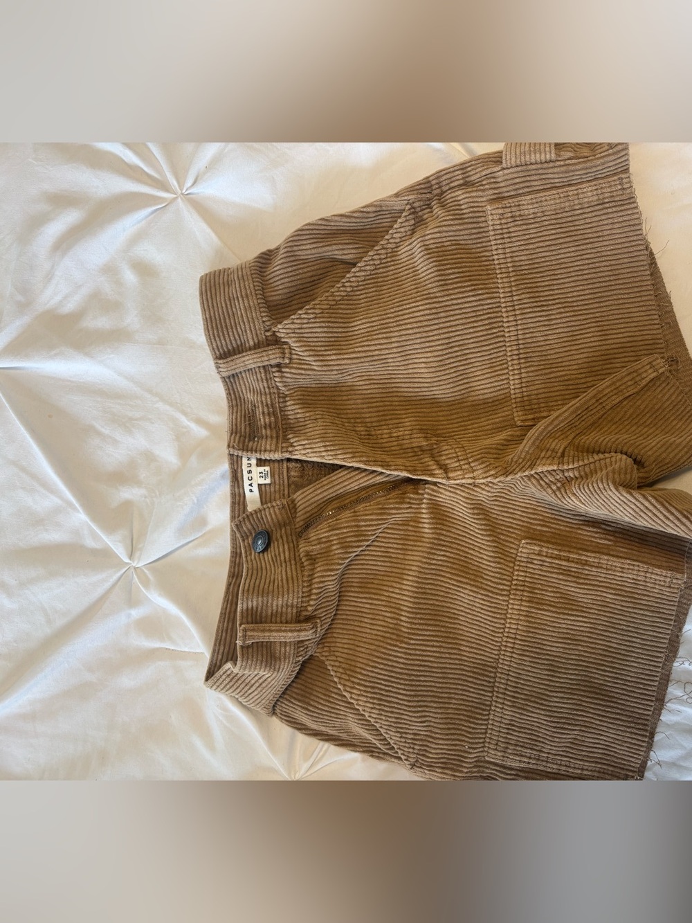 Corduroy High-Waist Shorts in Camel